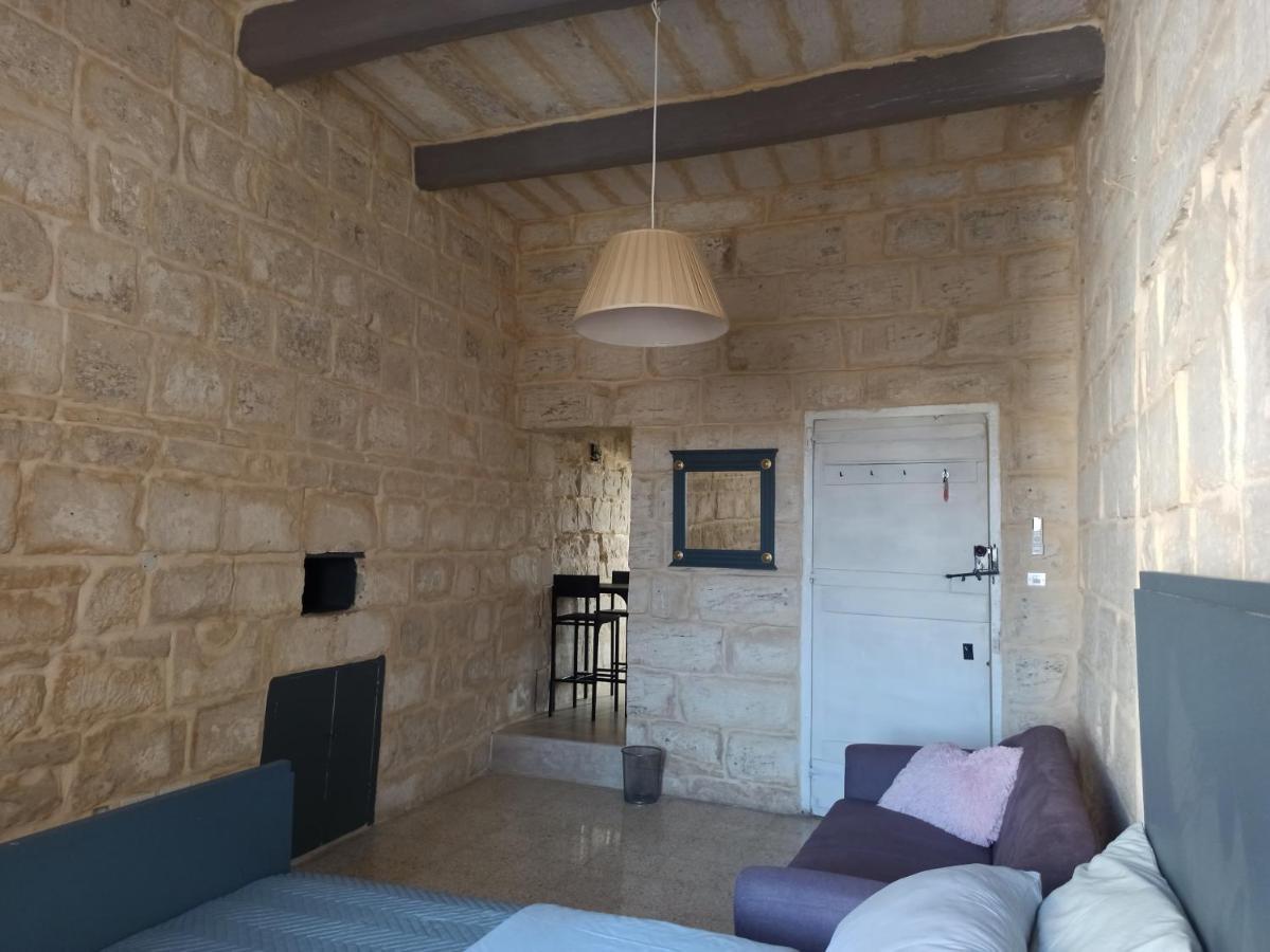 Beautiful 1-Bed Apartment In Hal Qormi Buitenkant foto